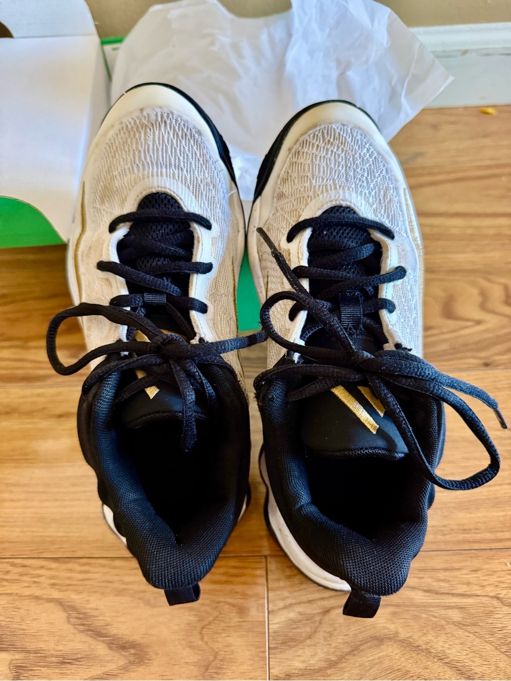 Nike Kids' White and Gold Athletic Shoes - Picture 4 of 12